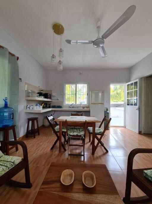 Casa Perla Marina, Pequena Casa Frente A La Playa. Διαμέρισμα El Cuyo Εξωτερικό φωτογραφία